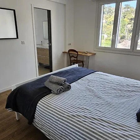 Access, Private In Shared 3-bedroom Apartment, Private Bathroom, Living With Sea View Parentale Salle De Bain Privee Acces Plages & Vue Du Salon Dans Partage Privatunterkunft *