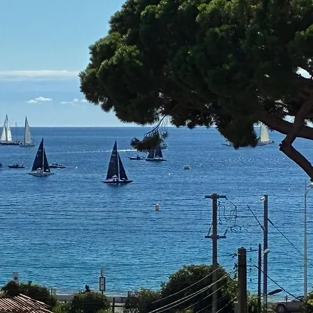 Access, Private In Shared 3-bedroom Apartment, Private Bathroom, Living With Sea View Parentale Salle De Bain Privee Acces Plages & Vue Du Salon Dans Partage *