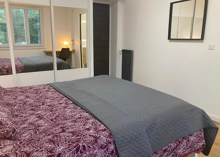 Privatunterkunft Access, Private In Shared 3-bedroom Apartment, Private Bathroom, Living With Sea View Parentale Salle De Bain Privee Acces Plages & Vue Du Salon Dans Partage *